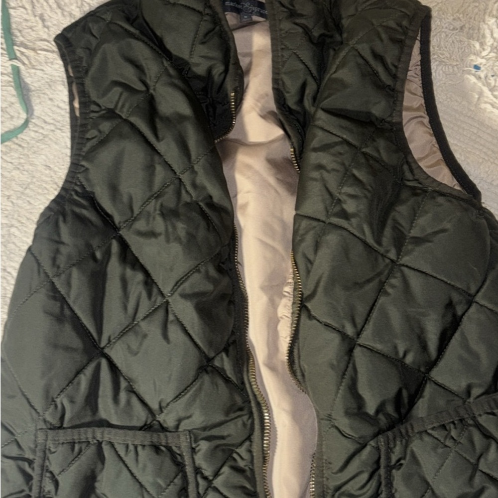 Women's Quilted Vest in forest green